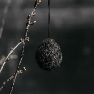 Ullås Tovat Ägg, Mörkbrun, 5 cm