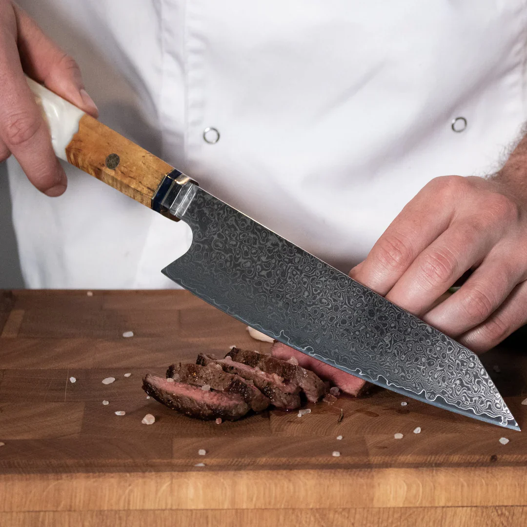 Japansk Kökskniv i Damaskusstål – Professionell Handgjord Kockkniv med Blått Handtag, 8 Tum - Bild 7