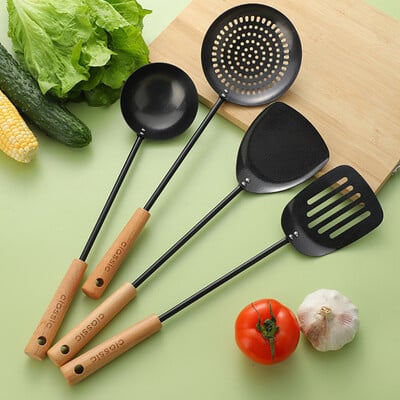 Set med 4 trä köksredskap – slitstarka & hållbara Stekspade, soppslev & hålslev  Perfekt redskapsset för matlagning