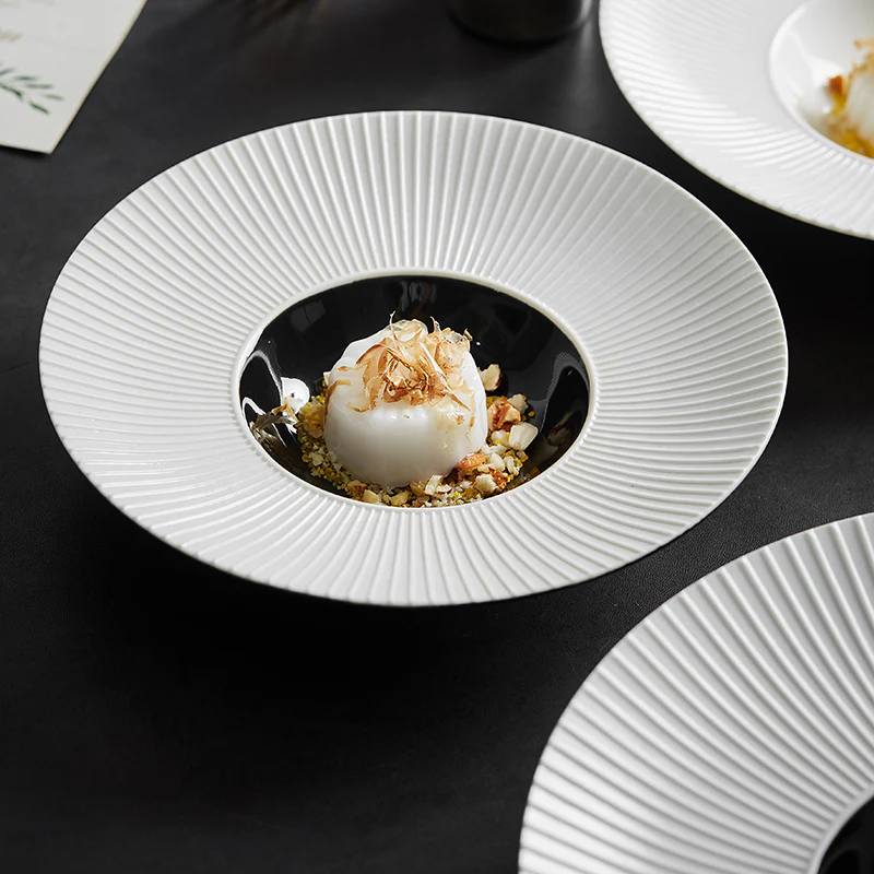 Stor djup tallrik i porslin 30 cm – Nordisk stil – Vit slät design – Sopptallrik / Pastatallrik / Servering - Bild 3