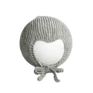 Hjälmmössa Handstickad - Merinoull - Ljusgrå